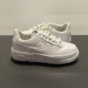 Nike Air Force 1 Womens Shoes size 6